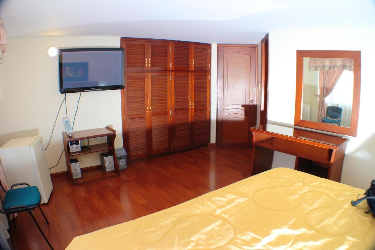 Hotel Santa Isabel 2 Іп'ялес Екстер'єр фото