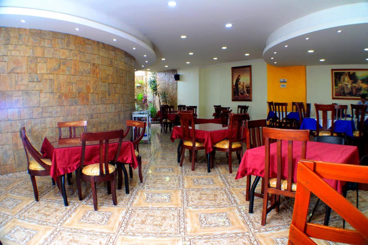 Hotel Santa Isabel 2 Іп'ялес Екстер'єр фото
